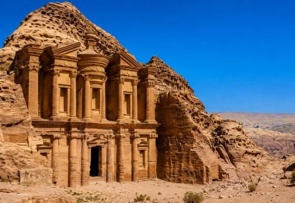 Senda principal de Ad-Deir 
